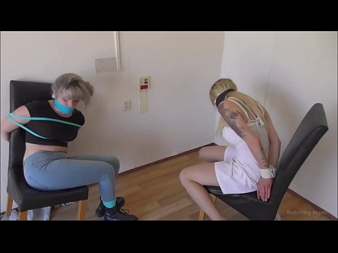 ❤️ Závislá / zviazaná a s roubíkom / dievča v núdzi Šukanie na nás ❌️